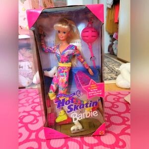 1994 Hot Skatin' Barbie by Mattel